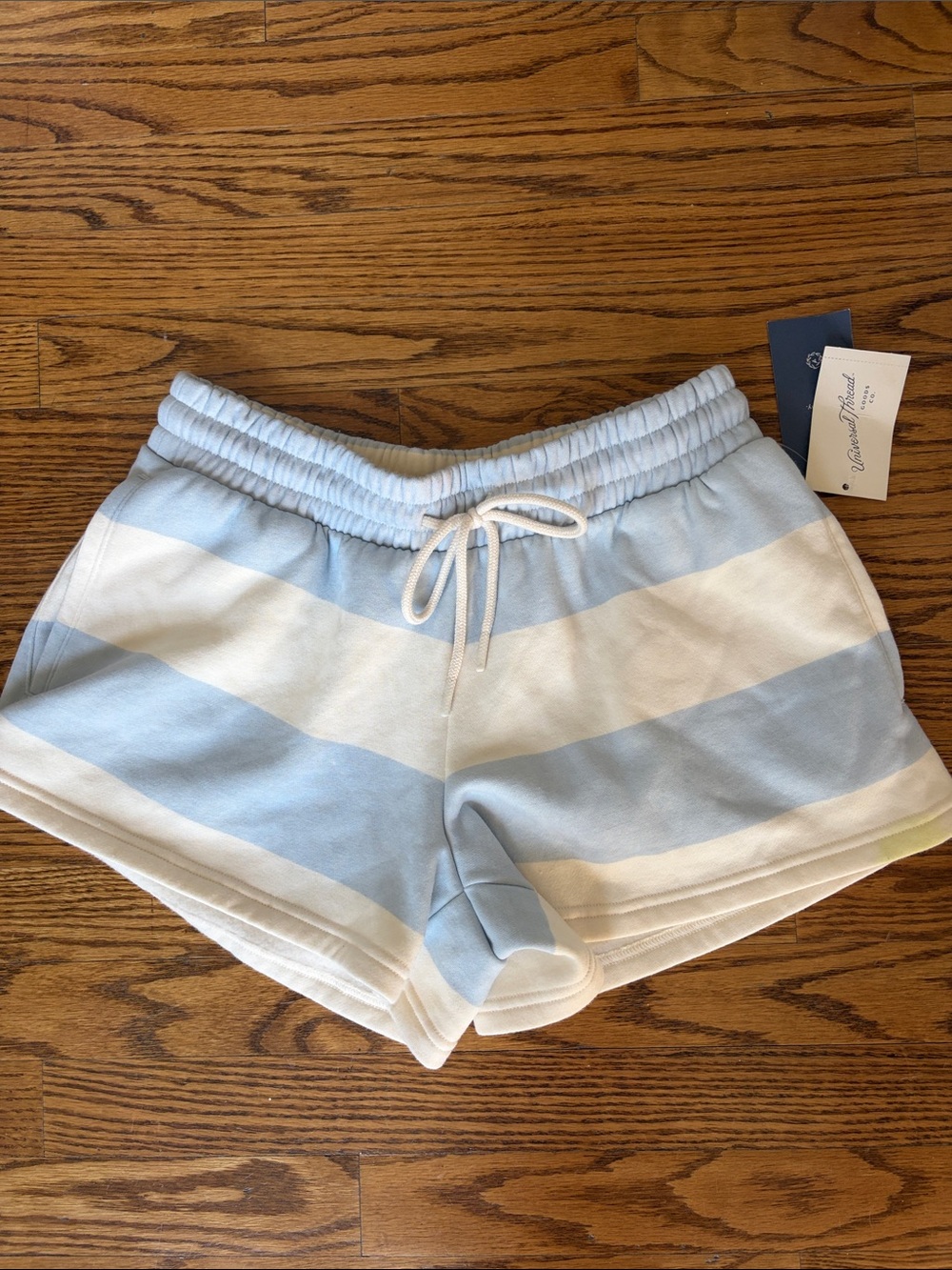 Universal Thread Blue & White Striped Drawstring Cotton blend Shorts, New -tags